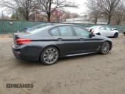 ✅ 2018 BMW 5 Series M550i xDrive • VIN: WBAJB9C58JB035401 • Лот: 93097145. Опубликован ранее на Copart с пробегом 48 309 миль. Бесплатный доступ к архиву аукционных продаж из США и подробный отчёт об истории автомобиля на DreamBid. Изображение 3.