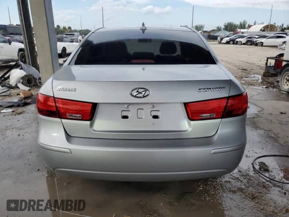 2010 Hyundai Sonata GLS with VIN 5NPET4AC2AH582913, listed as a Copart auction lot 76012504 with 68,611 mi miles and Salvage title. Bid and sale history available at DreamBid. Image 6.