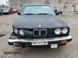 ✅ 1986 BMW 3 Series 325e • VIN: WBAAE640XG1705697 • Lot: 74269484. Wystawiony na Copart z przebiegiem 168 488 mil. Bezpłatny archiwum sprzedaży aukcyjnych z USA i szczegółowy raport historii pojazdu na DreamBid. Zdjęcie 5.