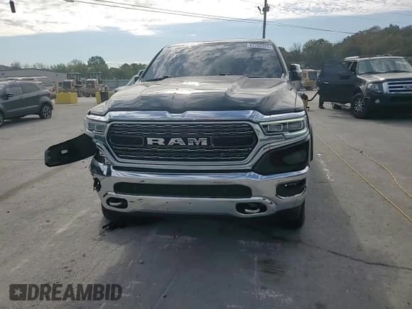 ✅ 2022 Ram 1500 Limited • VIN: 1C6SRFHT0NN131950 • Лот: 82700325. Опубликован ранее на Copart с пробегом 48 304 миль. Бесплатный доступ к архиву аукционных продаж из США и подробный отчёт об истории автомобиля на DreamBid. Изображение 14.