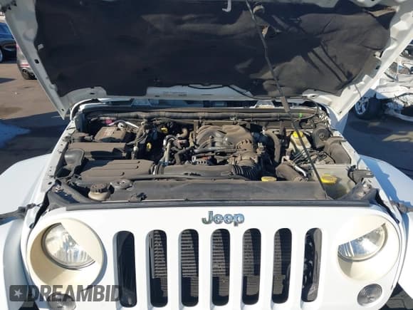 ✅ 2015 Jeep Wrangler Unlimited Sahara • VIN: 1C4BJWEG9FL519182 • Lot: 43672663. Listed on IAAI with 107,421 mi. Free auction sales archive from the USA and detailed vehicle history report at DreamBid. Image 10.