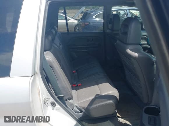 ✅ 2003 Honda Pilot EX • VIN: 2HKYF18603H511022 • Lot: 42564191. Listed on IAAI with 158,254 mi. Free auction sales archive from the USA and detailed vehicle history report at DreamBid. Image 8.