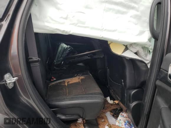 2020 Jeep Grand Cherokee Laredo E z VIN 1C4RJFAGXLC231977, wystawiony jako Copart lot #86063845 z przebiegiem Nie podano mil oraz Nie do naprawy • Non repairable. Historia ofert i sprzedaży dostępna na DreamBid. Obrazek 10.