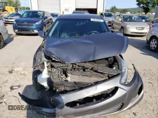 ✅ 2013 Hyundai Accent SE • VIN: KMHCU5AEXDU077896 • Лот: 70579944. Опубликован ранее на Copart с пробегом 173 774 миль. Бесплатный доступ к архиву аукционных продаж из США и подробный отчёт об истории автомобиля на DreamBid. Изображение 5.
