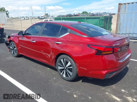 ✅ 2021 Nissan Altima SV • VIN: 1N4BL4DV1MN394748 • Лот: 43338964. Опубликован ранее на IAAI с пробегом 101 323 миль. Бесплатный доступ к архиву аукционных продаж из США и подробный отчёт об истории автомобиля на DreamBid. Изображение 3.