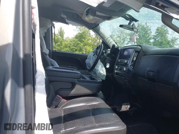 ✅ 2017 Chevrolet Silverado 1500 LT • VIN: 1GCVKREC7HZ176364 • Lot: 43167253. Wystawiony na IAAI z przebiegiem 96 768 mil. Bezpłatny archiwum sprzedaży aukcyjnych z USA i szczegółowy raport historii pojazdu na DreamBid. Zdjęcie 5.