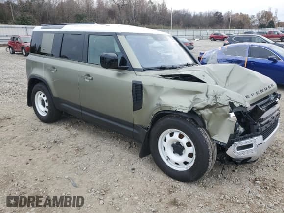 ✅ 2020 Land Rover Defender • VIN: SALEK7EX0L2015467 • Lot: 84467294. Listed on Copart with 10,132 mi. Free auction sales archive from the USA and detailed vehicle history report at DreamBid. Image 4.