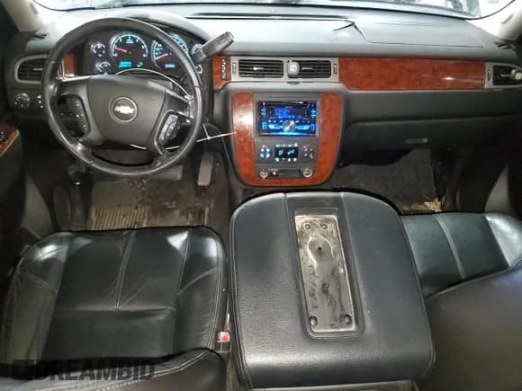 ✅ 2011 Chevrolet Silverado 1500 LTZ • VIN: 3GCPCTE07BG100238 • Лот: 92067375. Опубликован ранее на Copart с пробегом 233 048 миль. Бесплатный доступ к архиву аукционных продаж из США и подробный отчёт об истории автомобиля на DreamBid. Изображение 8.