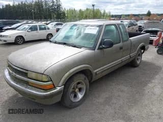 ✅ 1998 Chevrolet S-10 LS • VIN: 1GCCS19W8WK247445 • Лот: 42087999. Опубликован ранее на IAAI с пробегом Не указан. Бесплатный доступ к архиву аукционных продаж из США и подробный отчёт об истории автомобиля на DreamBid. Изображение 2.