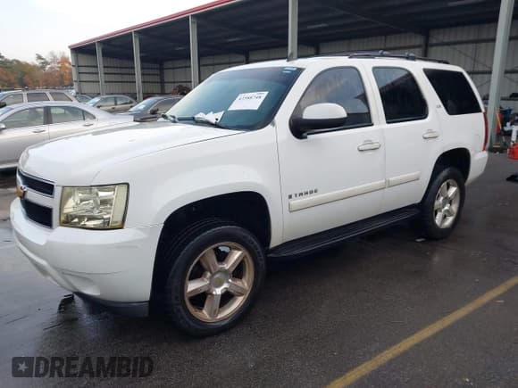 ✅ 2007 Chevrolet Tahoe LTZ • VIN: 1GNFK13057R113610 • Лот: 43588748. Опубликован ранее на IAAI с пробегом 382 326 миль. Бесплатный доступ к архиву аукционных продаж из США и подробный отчёт об истории автомобиля на DreamBid. Изображение 2.