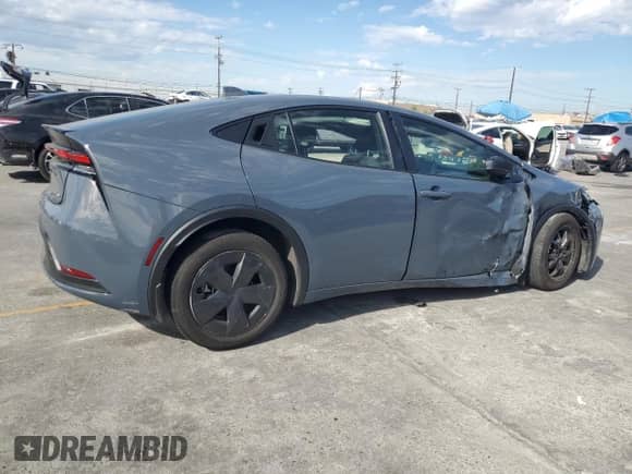 2024 Toyota Prius LE with VIN JTDACAAU6R3037083, listed as a Copart auction lot 83825335 with 27,248 mi miles and Salvage title. Bid and sale history available at DreamBid. Image 3.