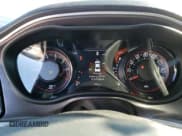 ✅ 2021 Dodge Challenger GT • VIN: 2C3CDZKG5MH573868 • Lot: 67137922. Wystawiony na Copart z przebiegiem 32 383 mil. Bezpłatny archiwum sprzedaży aukcyjnych z USA i szczegółowy raport historii pojazdu na DreamBid. Zdjęcie 8.