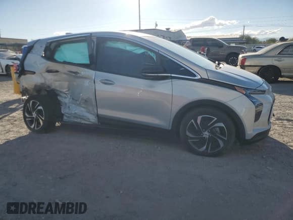 ✅ 2023 Chevrolet Bolt EV 2LT • VIN: 1G1FX6S03P4207449 • Lot: 84982855. Listed on Copart with 8,440 mi. Free auction sales archive from the USA and detailed vehicle history report at DreamBid. Image 4.