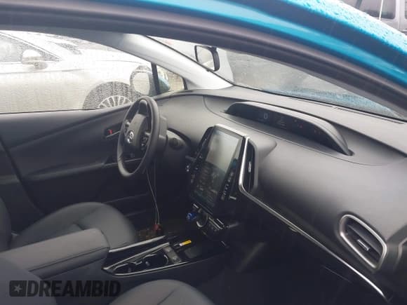 ✅ 2022 Toyota Prius LE • VIN: JTDKAMFPXN3198643 • Lot: 42163069. Wystawiony na IAAI z przebiegiem 17 372 mil. Bezpłatny archiwum sprzedaży aukcyjnych z USA i szczegółowy raport historii pojazdu na DreamBid. Zdjęcie 5.