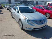 ✅ 2013 Hyundai Sonata SE • VIN: 5NPEC4AB0DH562672 • Lot: 43363091. Listed on IAAI with 79,004 mi. Free auction sales archive from the USA and detailed vehicle history report at DreamBid. Image 1.