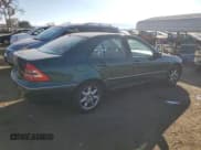 ✅ 2001 Mercedes-Benz C 230/260/280/320 • VIN: WDBRF61J71F014197 • Lot: 84642634. Wystawiony na Copart z przebiegiem Nie podano. Bezpłatny archiwum sprzedaży aukcyjnych z USA i szczegółowy raport historii pojazdu na DreamBid. Zdjęcie 3.
