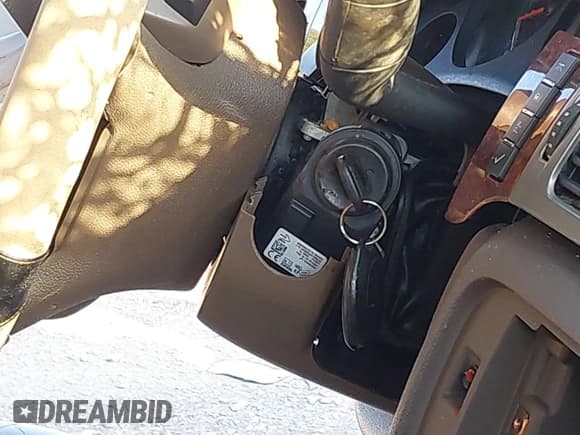 ✅ 2011 Chevrolet Silverado 1500 LTZ • VIN: 3GCPKTE34BG227719 • Lot: 42760265. Wystawiony na IAAI z przebiegiem Nie podano. Bezpłatny archiwum sprzedaży aukcyjnych z USA i szczegółowy raport historii pojazdu na DreamBid. Zdjęcie 11.