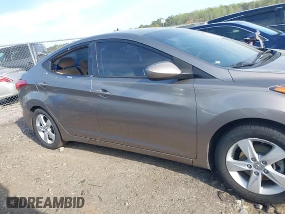 ✅ 2013 Hyundai Elantra GLS • VIN: 5NPDH4AE9DH445213 • Lot: 41818709. Listed on IAAI with 149,985 mi. Free auction sales archive from the USA and detailed vehicle history report at DreamBid. Image 6.