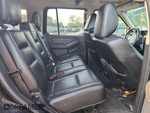 ✅ 2010 Ford Explorer Limited • VIN: 1FMEU7FEXAUA34295 • Lot: 65576445. Wystawiony na Copart z przebiegiem 246 474 mil. Bezpłatny archiwum sprzedaży aukcyjnych z USA i szczegółowy raport historii pojazdu na DreamBid. Zdjęcie 11.