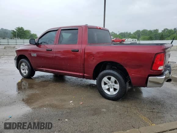 2018 Ram 1500 Express z VIN 1C6RR7KG2JS142685, wystawiony jako Copart lot #52953745 z przebiegiem 192 813 mil mil oraz Nie do naprawy • Non repairable. Historia ofert i sprzedaży dostępna na DreamBid. Obrazek 2.