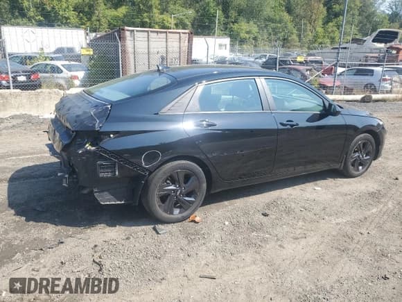 ✅ 2023 Hyundai Elantra SEL • VIN: 5NPLM4AG7PH112473 • Lot: 81221095. Listed on Copart with 44,687 mi. Free auction sales archive from the USA and detailed vehicle history report at DreamBid. Image 3.