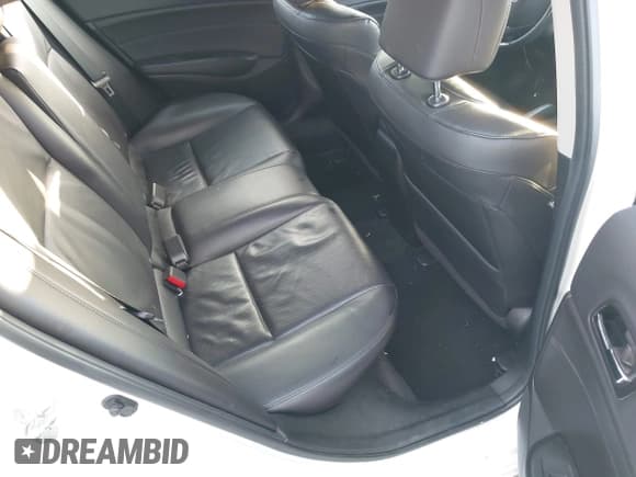 ✅ 2013 Acura ILX Premium • VIN: 19VDE1F52DE017397 • Lot: 43649172. Listed on IAAI with 141,283 mi. Free auction sales archive from the USA and detailed vehicle history report at DreamBid. Image 8.