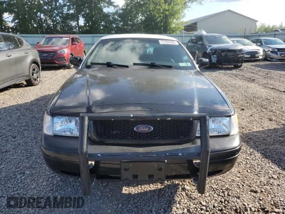 ✅ 2004 Ford Police Interceptor Base w/3.27 Axle • VIN: 2FAHP71W94X125795 • Lot: 71233435. Listed on Copart with 176,197 mi. Free auction sales archive from the USA and detailed vehicle history report at DreamBid. Image 5.