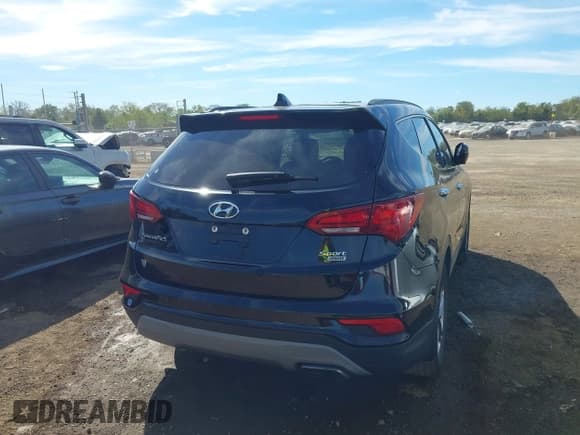 ✅ 2018 Hyundai Santa Fe 2.4L • VIN: 5NMZUDLB6JH105384 • Лот: 43462768. Опубликован ранее на IAAI с пробегом 121 156 миль. Бесплатный доступ к архиву аукционных продаж из США и подробный отчёт об истории автомобиля на DreamBid. Изображение 16.