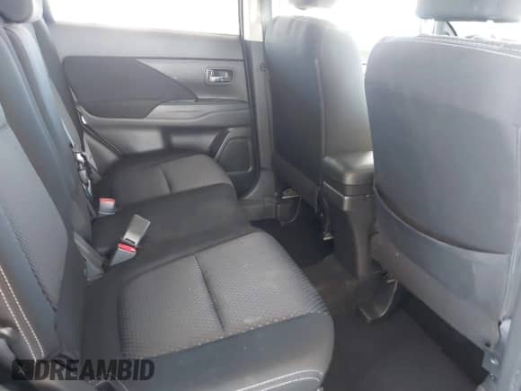 2018 Mitsubishi Outlander ES с VIN JA4AD2A3XJJ004947, выставлен на аукционе IAAI как лот 43085186 с пробегом 102 321 миль миль и . История ставок и продаж доступна на DreamBid. Изображение 8.