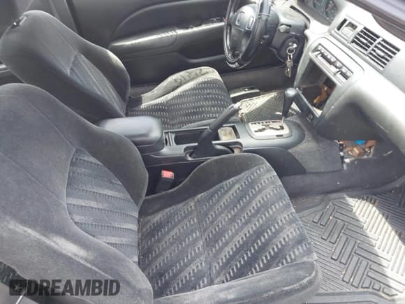 ✅ 2000 Honda Prelude • VIN: JHMBB6242YC006235 • Лот: 42968449. Опубликован ранее на IAAI с пробегом 185 442 миль. Бесплатный доступ к архиву аукционных продаж из США и подробный отчёт об истории автомобиля на DreamBid. Изображение 5.