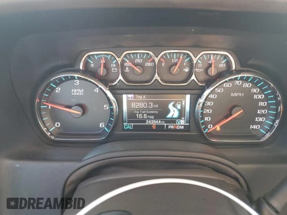 ✅ 2015 Chevrolet Suburban LT • VIN: 1GNSCJKC2FR513484 • Lot: 71639494. Wystawiony na Copart z przebiegiem 243 944 mil. Bezpłatny archiwum sprzedaży aukcyjnych z USA i szczegółowy raport historii pojazdu na DreamBid. Zdjęcie 9.