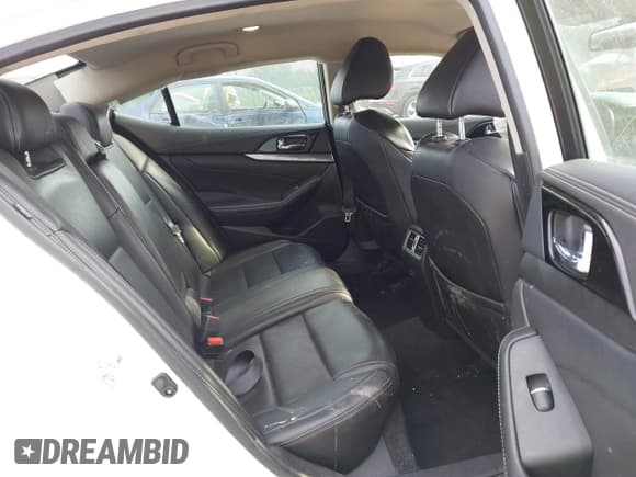 ✅ 2020 Nissan Maxima SV • VIN: 1N4AA6CVXLC383241 • Lot: 43652842. Listed on IAAI with 64,684 mi. Free auction sales archive from the USA and detailed vehicle history report at DreamBid. Image 8.