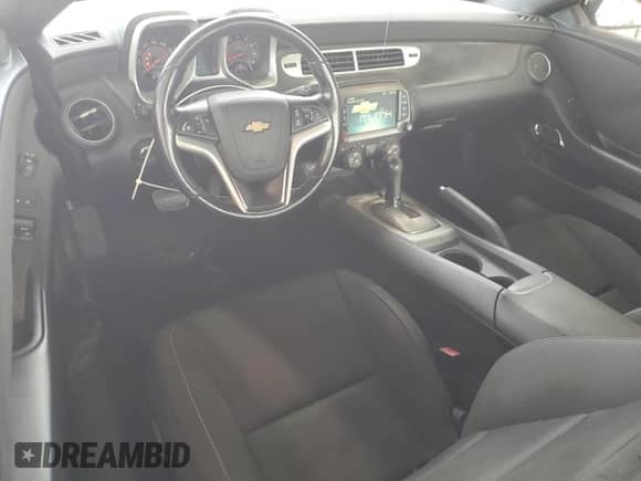 2014 Chevrolet Camaro LT z VIN 2G1FB1E35E9281201, wystawiony jako Copart lot #91357985 z przebiegiem 149 492 mil mil oraz Czysty tytuł • Clean title. Historia ofert i sprzedaży dostępna na DreamBid. Obrazek 8.