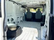 ✅ 2017 Ford Transit • VIN: 1FTYE1ZM3HKA13258 • Lot: 85299445. Wystawiony na Copart z przebiegiem 213 530 mil. Bezpłatny archiwum sprzedaży aukcyjnych z USA i szczegółowy raport historii pojazdu na DreamBid. Zdjęcie 13.