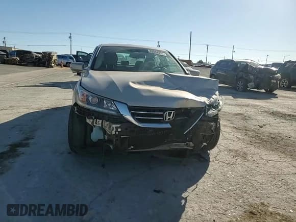 ✅ 2014 Honda Accord EX-L • VIN: 1HGCR3F82EA039564 • Лот: 92894315. Опубликован ранее на Copart с пробегом 54 377 миль. Бесплатный доступ к архиву аукционных продаж из США и подробный отчёт об истории автомобиля на DreamBid. Изображение 14.