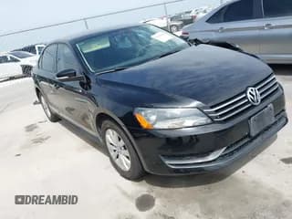 ✅ 2013 Volkswagen Passat Wolfsburg Edition • VIN: 1VWAH7A37DC096077 • Лот: 42638800. Опубликован ранее на IAAI с пробегом 104 439 миль. Бесплатный доступ к архиву аукционных продаж из США и подробный отчёт об истории автомобиля на DreamBid. Изображение 1.