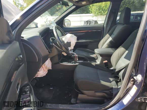 2018 Mitsubishi Outlander SE with VIN JA4AD3A38JZ054124, listed as a Copart auction lot 63778445 with 106,643 mi miles and Salvage title. Bid and sale history available at DreamBid. Image 7.