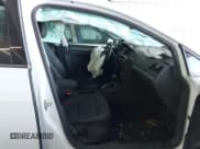 ✅ 2020 Volkswagen Golf TSI • VIN: 3VWG57AU9LM001513 • Lot: 42245723. Wystawiony na IAAI z przebiegiem 42 261 mil. Bezpłatny archiwum sprzedaży aukcyjnych z USA i szczegółowy raport historii pojazdu na DreamBid. Zdjęcie 5.