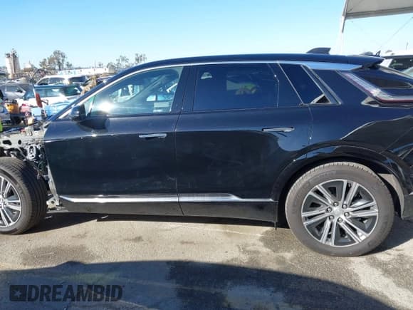 ✅ 2024 Cadillac LYRIQ Luxury • VIN: 1GYKPPRL6RZ135058 • Lot: 41679410. Listed on IAAI with 8,353 mi. Free auction sales archive from the USA and detailed vehicle history report at DreamBid. Image 15.