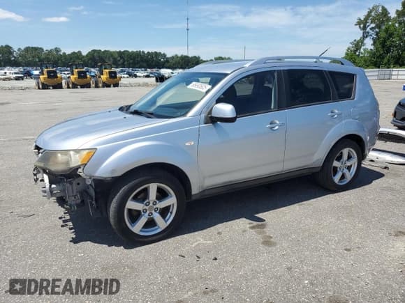 ✅ 2007 Mitsubishi Outlander XLS • VIN: JA4MS41X87U005653 • Lot: 66990605. Listed on Copart with 236,939 mi. Free auction sales archive from the USA and detailed vehicle history report at DreamBid. Image 1.