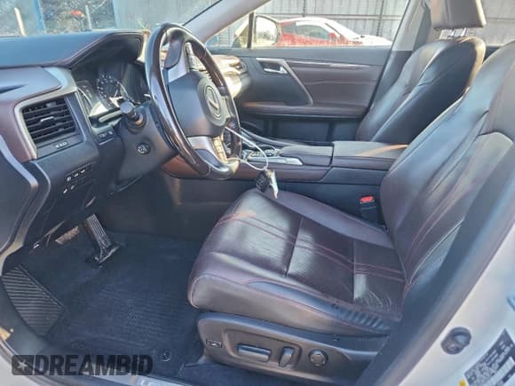 ✅ 2018 Lexus RX 350L Premium • VIN: JTJGZKCA9J2005530 • Lot: 94307885. Wystawiony na Copart z przebiegiem 66 300 mil. Bezpłatny archiwum sprzedaży aukcyjnych z USA i szczegółowy raport historii pojazdu na DreamBid. Zdjęcie 7.