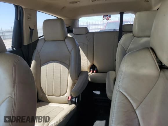 ✅ 2011 Chevrolet Traverse LTZ • VIN: 1GNKRLED5BJ381179 • Lot: 70874784. Wystawiony na Copart z przebiegiem 180 022 mil. Bezpłatny archiwum sprzedaży aukcyjnych z USA i szczegółowy raport historii pojazdu na DreamBid. Zdjęcie 10.