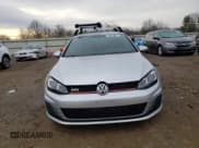 ✅ 2016 Volkswagen Golf GTI SE • VIN: 3VW5T7AU4GM019601 • Lot: 37737153. Wystawiony na Copart z przebiegiem Nie podano. Bezpłatny archiwum sprzedaży aukcyjnych z USA i szczegółowy raport historii pojazdu na DreamBid. Zdjęcie 5.