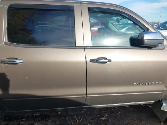 ✅ 2015 Chevrolet Silverado 1500 LT • VIN: 1GCUKREC1FF199293 • Lot: 40814501. Listed on IAAI with 138,140 mi. Free auction sales archive from the USA and detailed vehicle history report at DreamBid. Image 13.