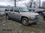 ✅ 2003 Chevrolet Suburban LT • VIN: 1GNEC16Z53J102683 • Lot: 49550365. Wystawiony na Copart z przebiegiem 235 200 mil. Bezpłatny archiwum sprzedaży aukcyjnych z USA i szczegółowy raport historii pojazdu na DreamBid. Zdjęcie 4.