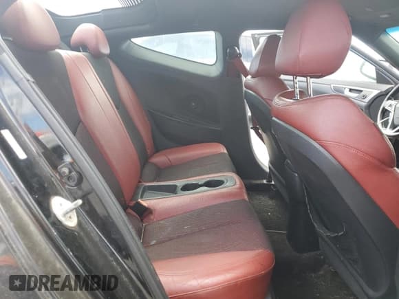 ✅ 2016 Hyundai Veloster Turbo • VIN: KMHTC6AE6GU263562 • Lot: 67484035. Wystawiony na Copart z przebiegiem 88 545 mil. Bezpłatny archiwum sprzedaży aukcyjnych z USA i szczegółowy raport historii pojazdu na DreamBid. Zdjęcie 10.