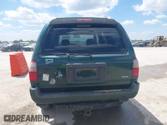 ✅ 1999 Toyota 4Runner Limited • VIN: JT3HN87RXX0200079 • Lot: 42160877. Wystawiony na IAAI z przebiegiem 405 855 mil. Bezpłatny archiwum sprzedaży aukcyjnych z USA i szczegółowy raport historii pojazdu na DreamBid. Zdjęcie 16.