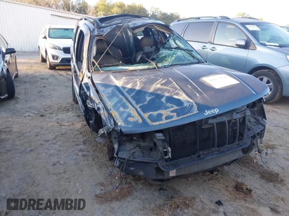 ✅ 2004 Jeep Grand Cherokee Laredo • VIN: 1J4GX48S74C192183 • Лот: 43813151. Опубликован ранее на IAAI с пробегом Не указан. Бесплатный доступ к архиву аукционных продаж из США и подробный отчёт об истории автомобиля на DreamBid. Изображение 1.