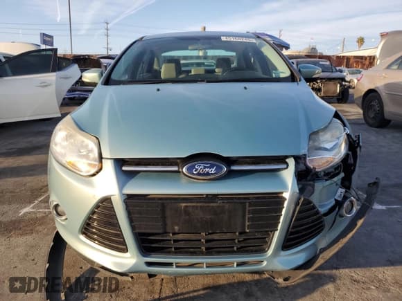 ✅ 2012 Ford Focus SEL • VIN: 1FAHP3H22CL377556 • Лот: 45168245. Опубликован ранее на Copart с пробегом 82 284 миль. Бесплатный доступ к архиву аукционных продаж из США и подробный отчёт об истории автомобиля на DreamBid. Изображение 5.