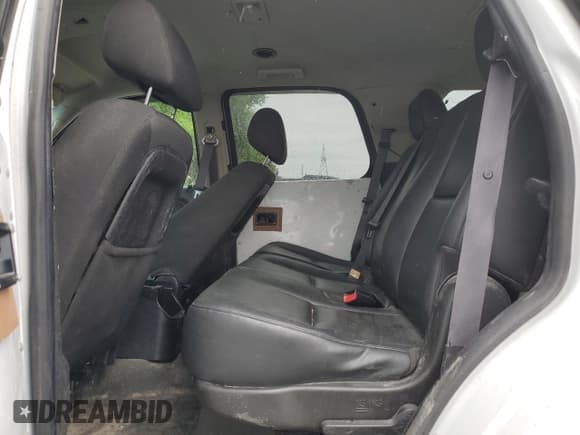 ✅ 2014 Chevrolet Tahoe Commercial • VIN: 1GNLC2E04ER181770 • Lot: 68669415. Listed on Copart with 269,089 mi. Free auction sales archive from the USA and detailed vehicle history report at DreamBid. Image 11.